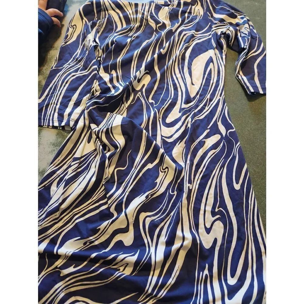 J. McLaughlin blue,black&white cantalina fabric dress sz Medium